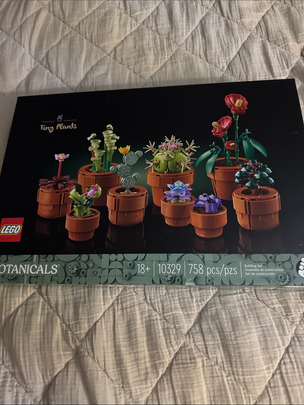 Lego Tiny Plants Set with Brown Pots and Green Foliage, Red & Purple Blooms